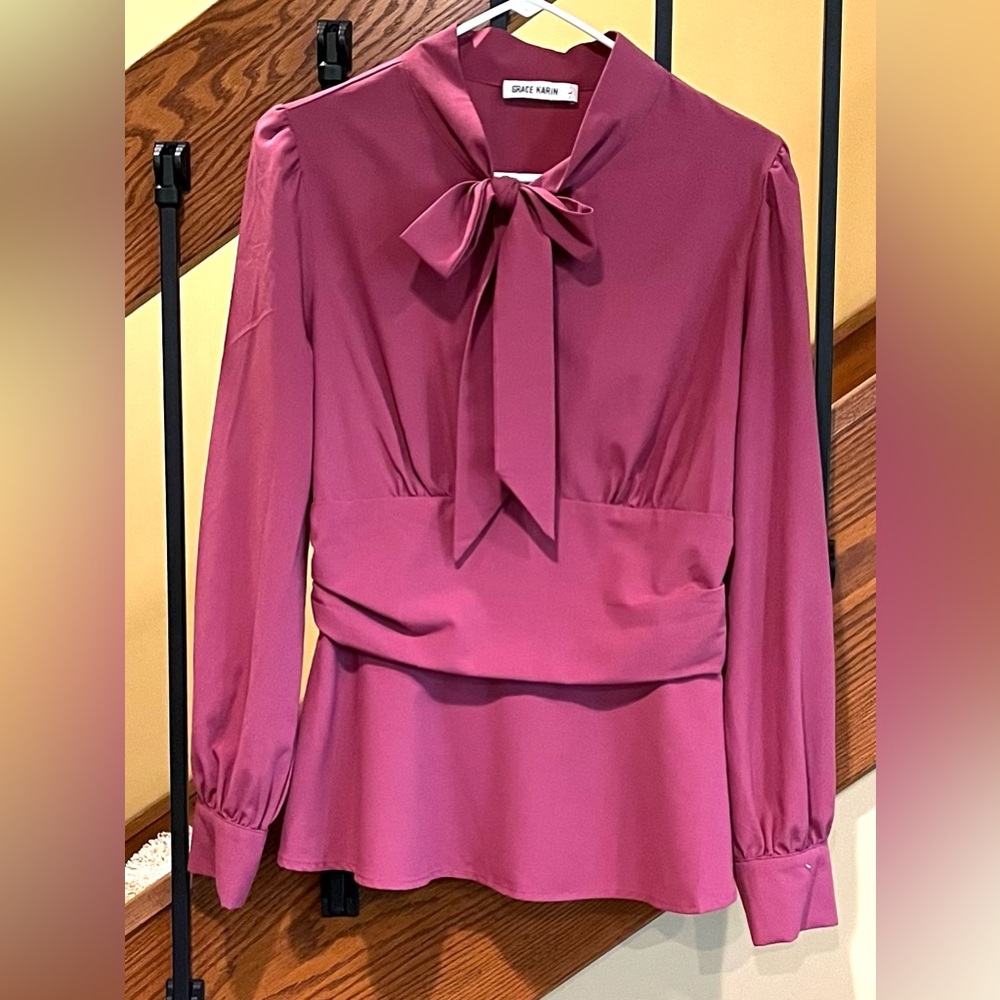 Grace Karen Bow Tie Peplum Blouse puff Sleeve smocked Waist plum SZ. LG